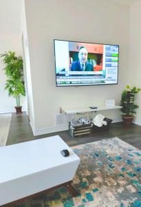 Imagen de la galería de Pickering Your home away from home, en Pickering 18 fotos más