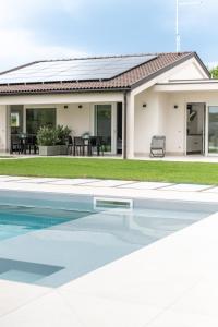 Kolam renang di atau dekat dengan Armonia Suites - Aria e Fuoco