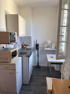 Køkken eller tekøkken på Hirondelles 2