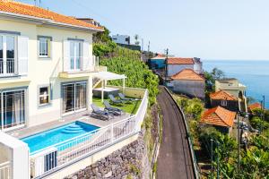 Πισίνα στο ή κοντά στο Casa Agrela by Rent2U, Lda Swimming Pool & Jacuzzi