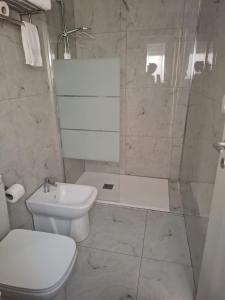 Ένα μπάνιο στο Sicilia home +36 φωτογραφίες