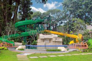 Πισίνα στο ή κοντά στο Concordia Hotel Bumi Sangkuriang Bandung