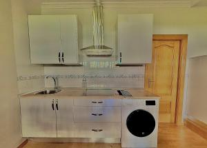 Køkken eller tekøkken på Cómodo apartamento a un paso del centro de Salamanca La Posada Charra 6 APART-37-278 + 15 billeder