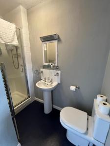 Ένα μπάνιο στο The Ardingly Inn +33 φωτογραφίες