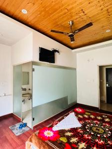 TV a/nebo společenská místnost v ubytování Hotel Solan Heaven