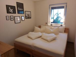 Ένα ή περισσότερα κρεβάτια σε δωμάτιο στο Apart Sonnenblick +32 φωτογραφίες