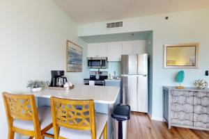 Gallery image of Water Street Condos Unit 310 in Wilmington +24 photos