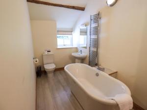 Vannituba majutusasutuses Abbots Reading Cottage +39 fotot