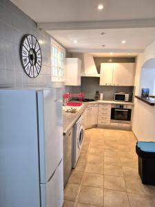 Køkken eller tekøkken på Le nid des agrumes + 14 billeder