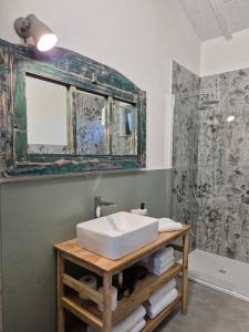 Ένα μπάνιο στο I Granai - Agriturismo Bella Valle +24 φωτογραφίες
