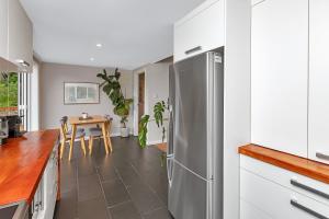 Gallery image of Chic Whangarei Retreat - 10 min Walk to CBD in Whangarei