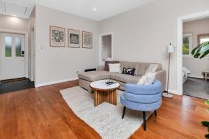 Gallery image of Chic Whangarei Retreat - 10 min Walk to CBD in Whangarei +14 photos