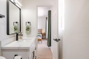 Gallery image of The Lavish Downtown Oasis in Scottsdale +53 photos