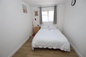 Galeriebild der Unterkunft Spacious Double Room - Central Dartford in Dartford + 2 Fotos
