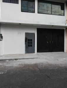 Φωτογραφία από το άλμπουμ του L1 Llega y Descansa, Habitación junto a la Central σε Μορέλια