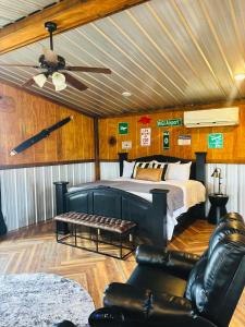 Χώρος καθιστικού στο Garrison Airport Guest-suite +16 φωτογραφίες