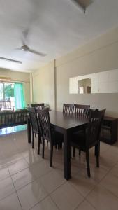Φωτογραφία από το άλμπουμ του ANHAAZ Lakefront Retreat σε Kampong Balek Bukit