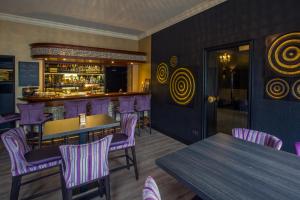 Lounge oder Bar in der Unterkunft Hotel Mardaga