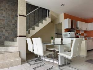 Η κουζίνα ή μικρή κουζίνα στο Casa amarilla Los volcanes