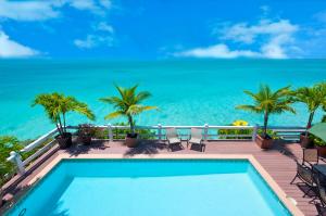 Gallery image of Sunset Point Oceanfront Villa in Providenciales