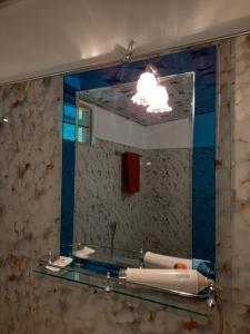 Bilik mandi di Sigiri Dasa Home stay