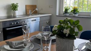 Η κουζίνα ή μικρή κουζίνα στο Charming Apartment in historische Polizeiwache