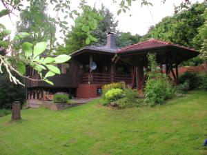 En have udenfor Holiday Home in Eichenborn with Garden + 32 billeder