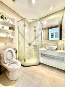 Koupelna v ubytování Cozy And Comfortable Studio Apt Near Grand Plaza And Keangnam