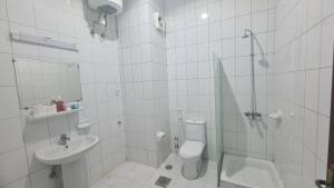 Koupelna v ubytování فندق روضة الشروق