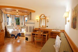 Posezení v ubytování Hotel Al Sonnenhof