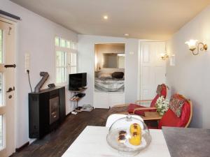 Μια τηλεόραση ή/και κέντρο ψυχαγωγίας στο Fishing Chalet, Opglabbeek