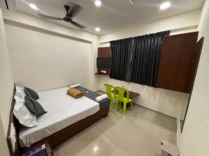 Gallery image of Dwarka Lodging in Pune
