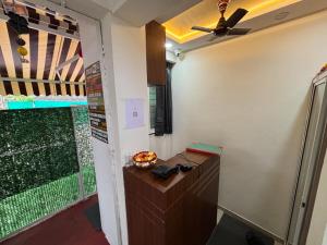 Gallery image of Dwarka Lodging in Pune