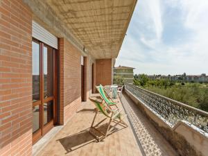 Μπαλκόνι ή βεράντα στο Nice apartment in Tuoro sul Trasimeno with pool +20 φωτογραφίες