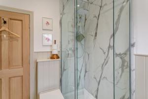 Ένα μπάνιο στο 1 Bed in Skipton oc-d32946 +16 φωτογραφίες