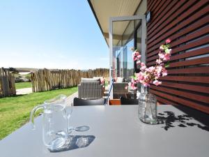 Zahrada ubytování Chic Holiday Home in Callantsoog Forest nearby
