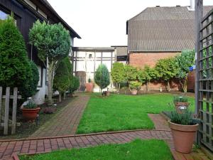 Taman di luar Cozy Apartment in Löwensen Lower Saxony with Private Terrace