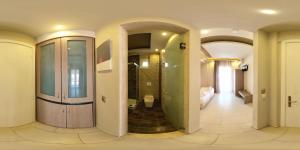 Ένα μπάνιο στο Haniotitours Apartments +53 φωτογραφίες