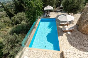 Bazén v ubytování Villa Saint John, by Estia nebo v jeho okolí + 30 fotografií