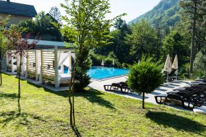 Πισίνα στο ή κοντά στο Vila Sunce Village Resort Konjic +21 φωτογραφίες