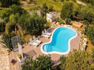 Bazén v ubytování Villa in Castellammare del Golfo with private pool nebo v jeho okolí