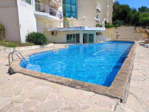 Kolam renang di atau dekat dengan Alexa beach apartment +8 gambar