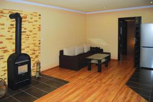 Χώρος καθιστικού στο Terraced house with pool and sauna, Sieciemin