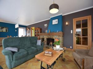 Χώρος καθιστικού στο Peaceful Ardennes retreat +28 φωτογραφίες