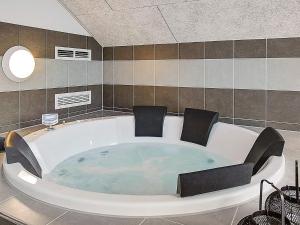 Φωτογραφία από το άλμπουμ του 12 person holiday home in Hasselberg σε Kappeln