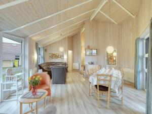 Χώρος καθιστικού στο 4 star holiday home in Ottendorf +77 φωτογραφίες