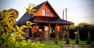 Κήπος έξω από το Folwark Wichrowe Wzgorze +7 φωτογραφίες