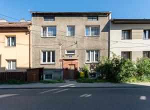 Το κτήριο όπου στεγάζεται  το διαμέρισμα