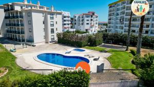 Πισίνα στο ή κοντά στο #275 Only Families - A Flor by Home Holidays