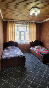 Photo de la galerie de l'établissement Dilovar's Homestay,  25 autres photos